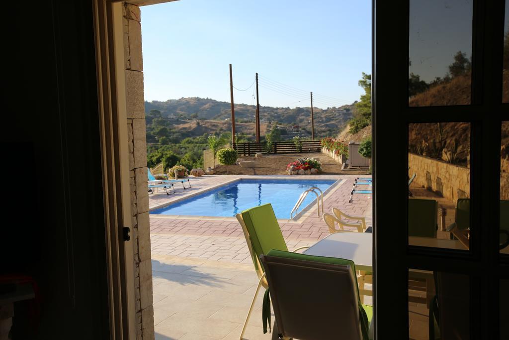 Villa Melyia Kato Pyrgos Ruang foto