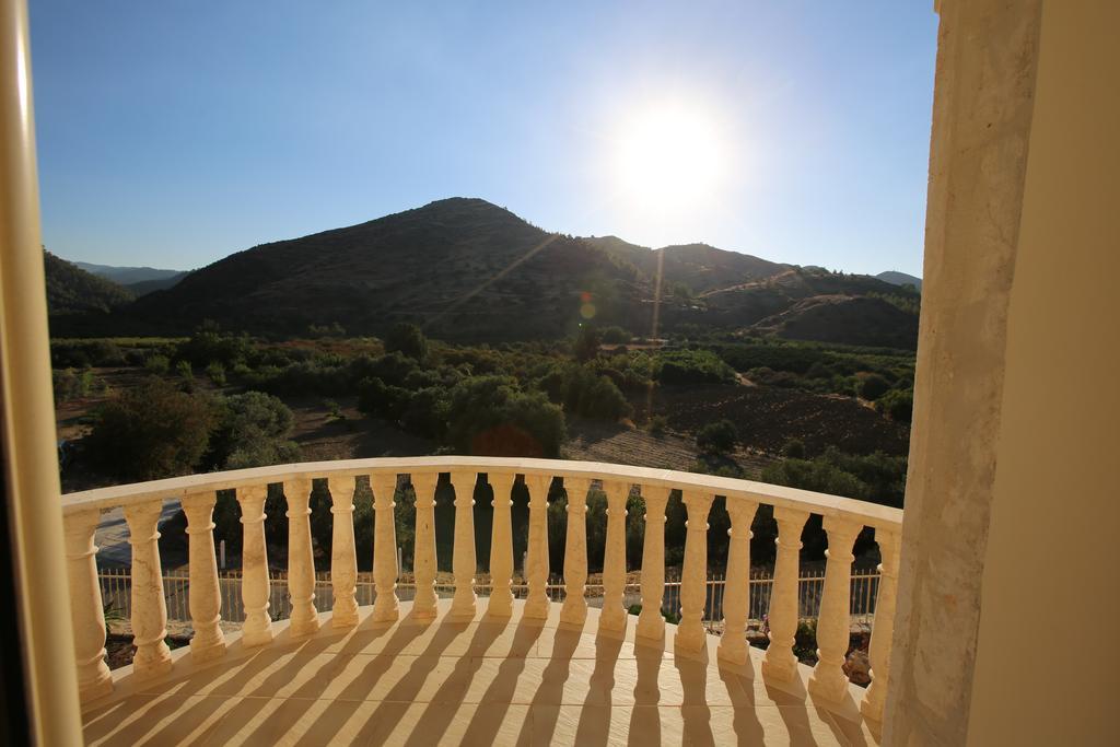 Villa Melyia Kato Pyrgos Ruang foto