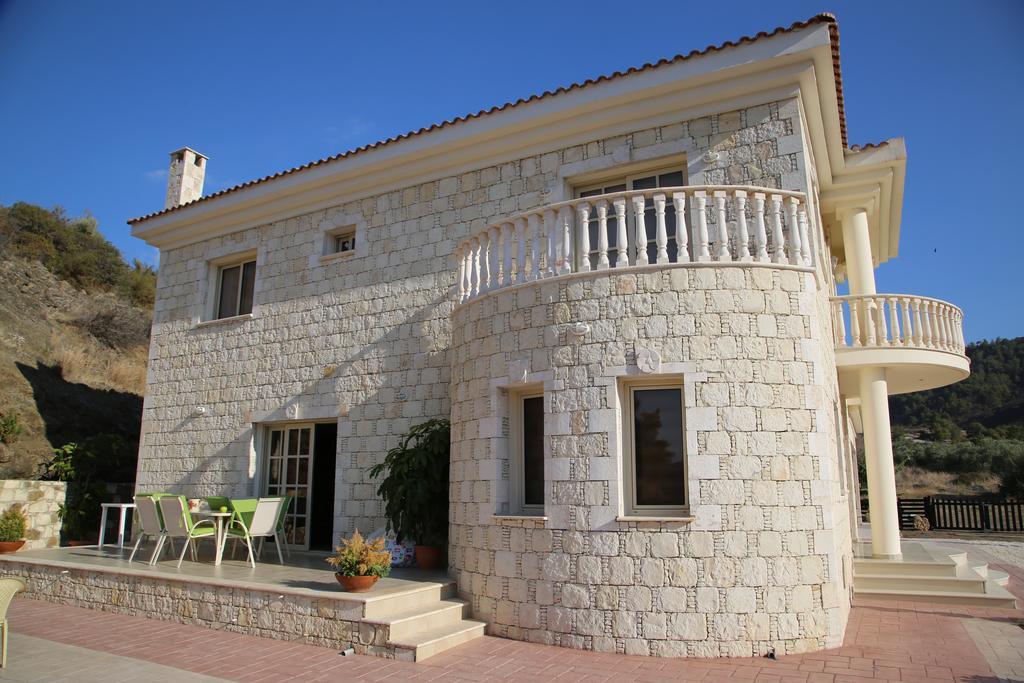 Villa Melyia Kato Pyrgos Ruang foto