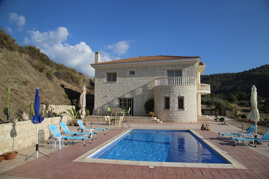 Villa Melyia Kato Pyrgos Ruang foto